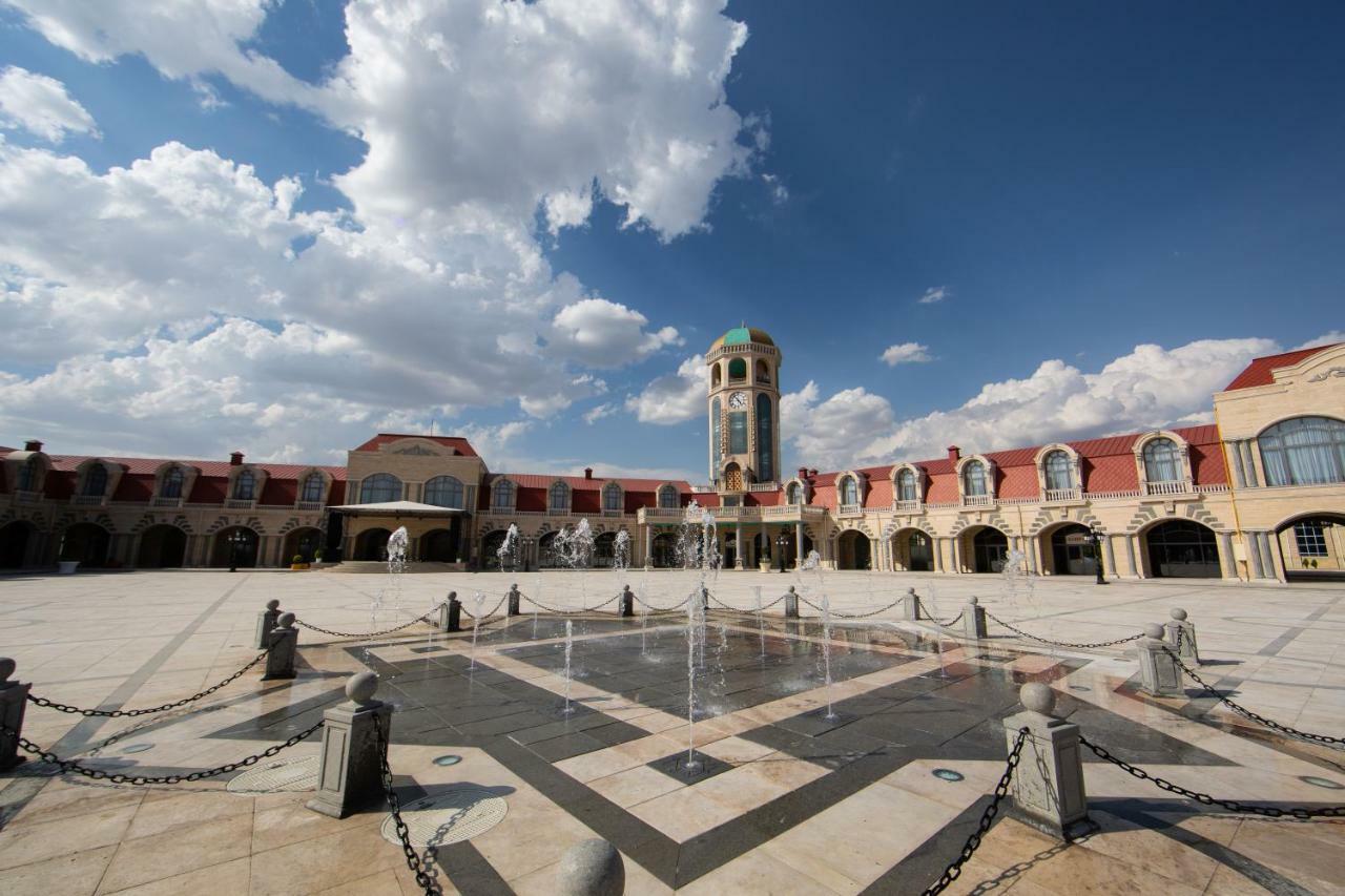 Saat Meydani Nakhchivan Esterno foto